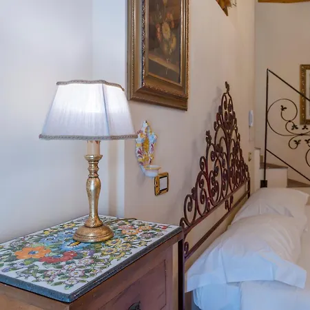 The House Of Flowers Vietri